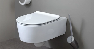 Har du lyst til å fornye badet med små midler? Da er det å skifte toalettsete et genialt grep – og i denne artikkelen gir vi noen tips til deg som er på jakt etter et nytt toalettsete!